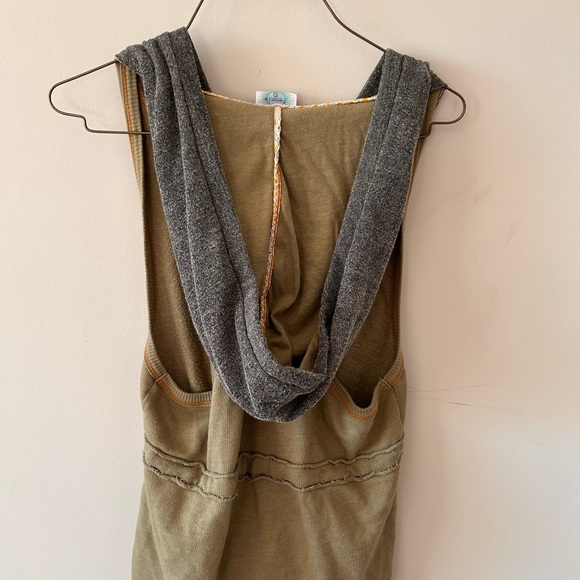 Free People Top - Picture 2 of 3